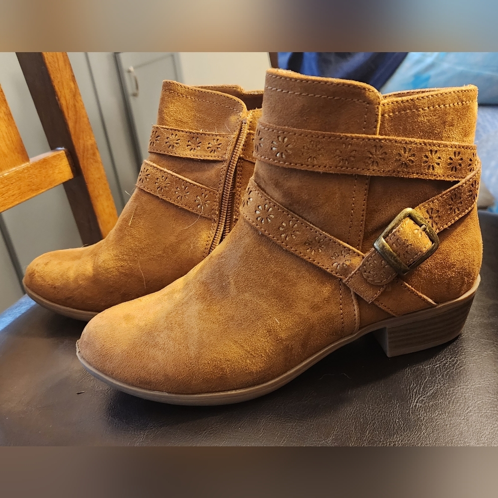 Women's booties